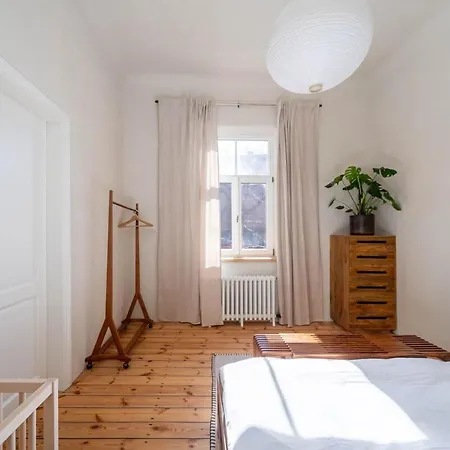 Charming Flat With Beautiful Riverside Views アパート *