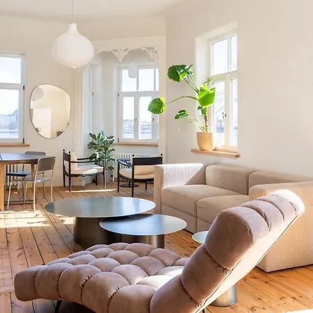 アパート Charming Flat With Beautiful Riverside Views リガ