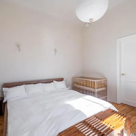 アパート Charming Flat With Beautiful Riverside Views *