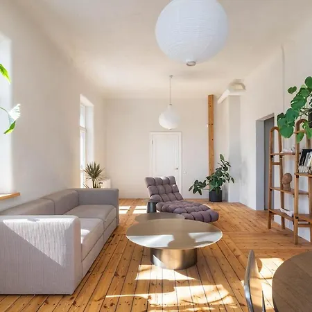 アパート Charming Flat With Beautiful Riverside Views