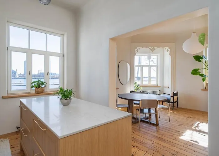 Charming Flat With Beautiful Riverside Views Appartement *