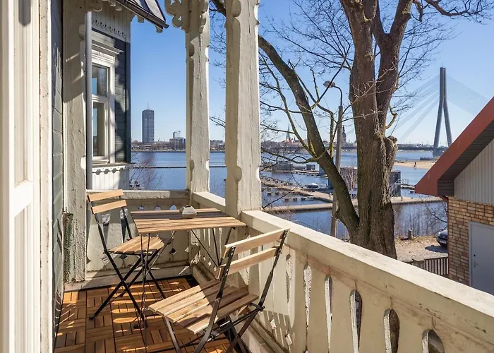 Charming Flat With Beautiful Riverside Views * Riga